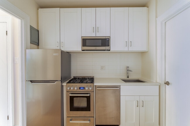 Building Photo - 52-25 Skillman Ave
