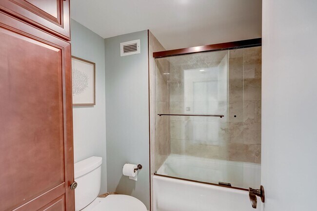 Building Photo - Seaside Serenity: Luxurious Gulf-Front Retreat on Southern Longboat Key