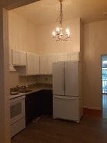 Building Photo - 68 Elm St