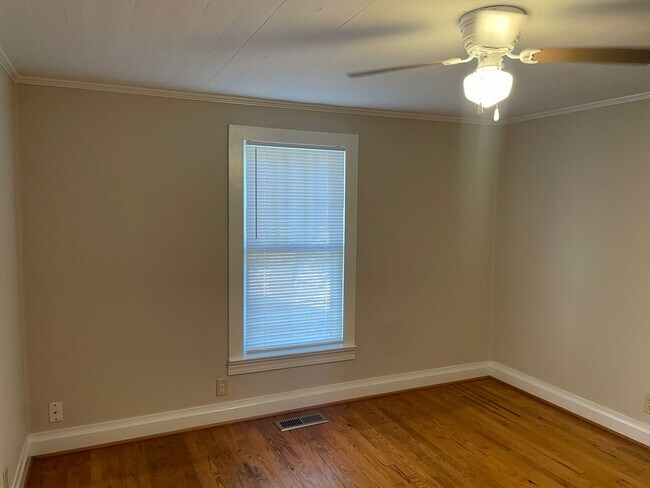 Building Photo - Very nice 3 or 4 bedroom, 2 bath home located in Franklinville- $1550 Month, $1550 Deposit!!