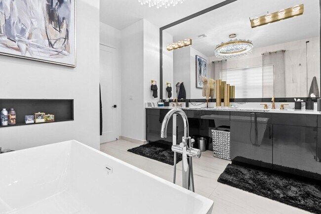 Building Photo - 12470 Solana Bay Cir