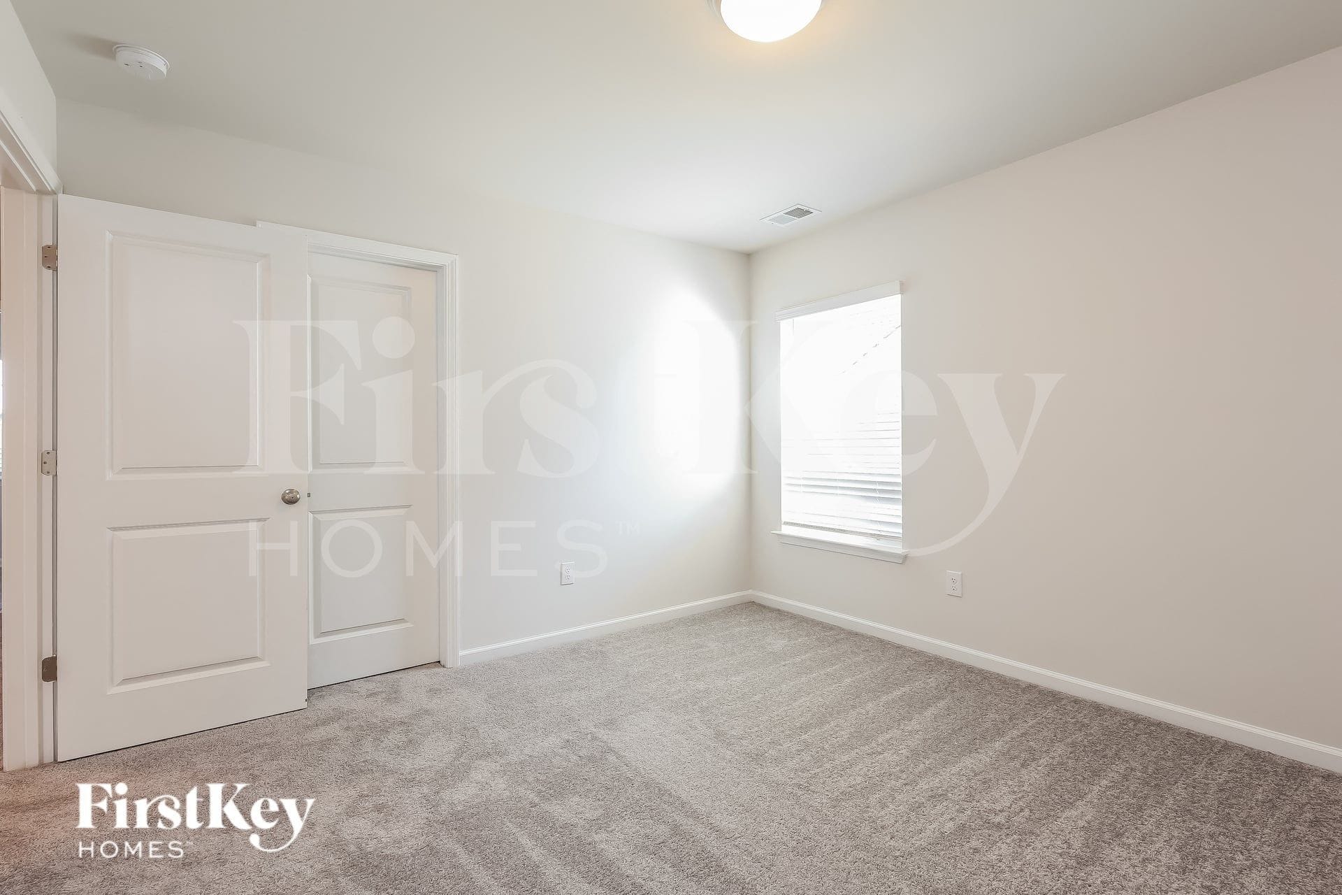 Building Photo - 413 Stonefence Dr
