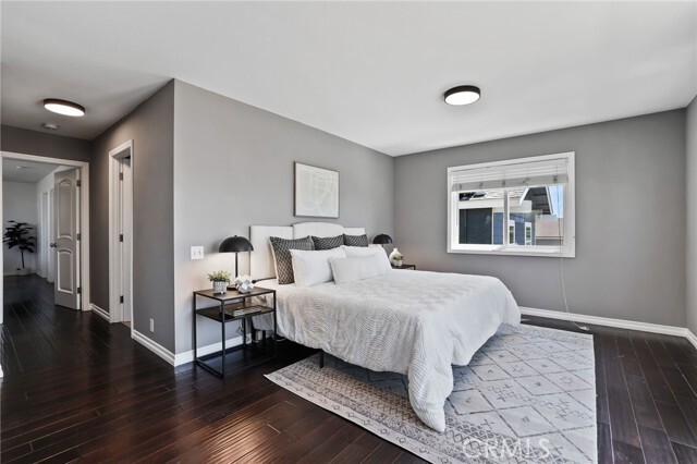 Building Photo - 715 Oceanhill Dr