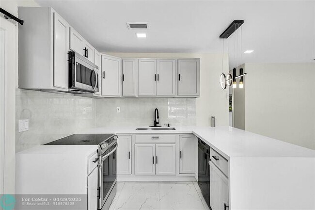 Building Photo - 1236 NW 7th Terrace