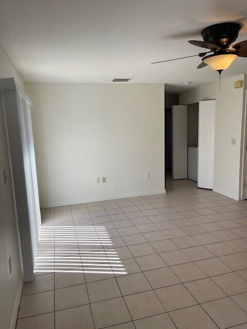 Building Photo - 1869 Highland Rd