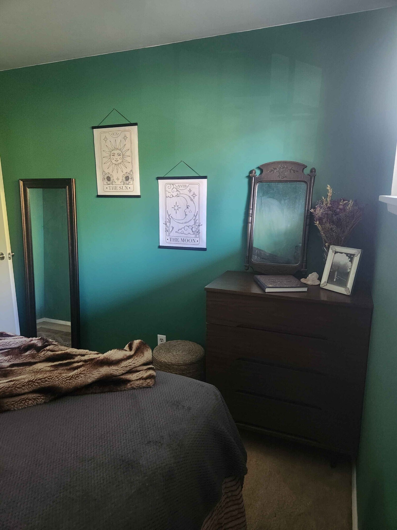 Building Photo - 7153 18th Ave SW