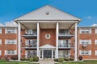 Building Photo - 4410 W 111th St