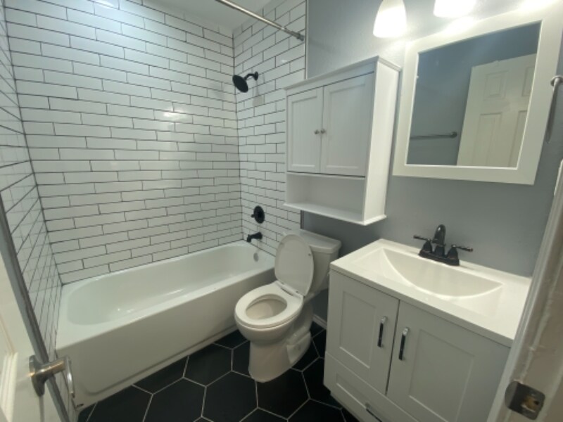 Building Photo - 309 Dover Dr