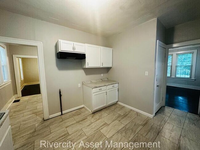 Building Photo - A Must See!!!!! Section 8 Friendly!!!!! BONUS Mother In Law Sweet!! PRICE DROP