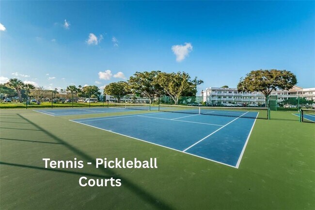 Building Photo - 2311 Brisbane St