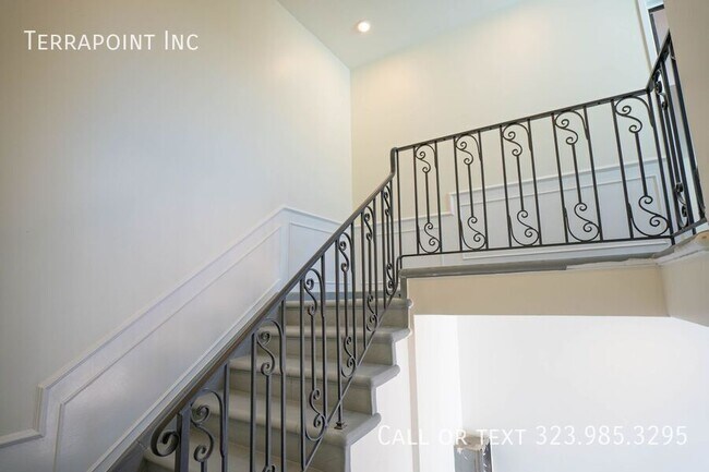 Building Photo - 1038 Westmoreland Ave