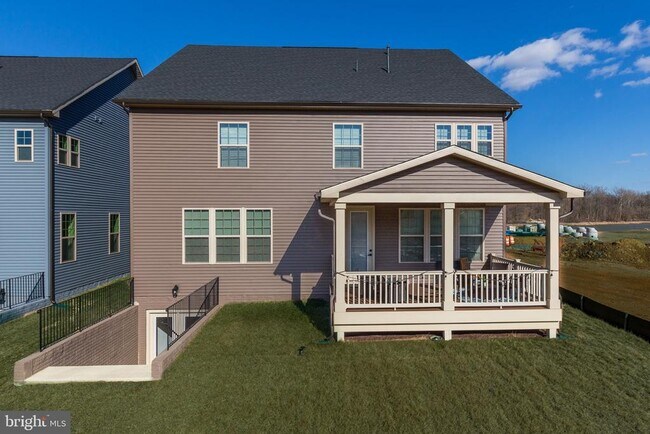 Building Photo - 6547 Clubhouse Dr