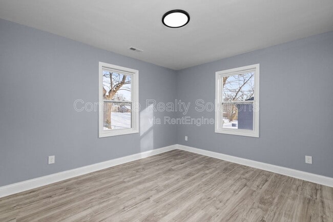 Building Photo - 9722 Lorna Ln