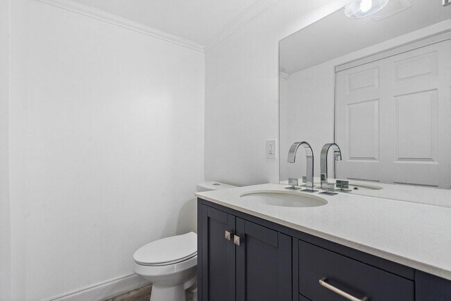 Building Photo - 1765 San Jose Dr