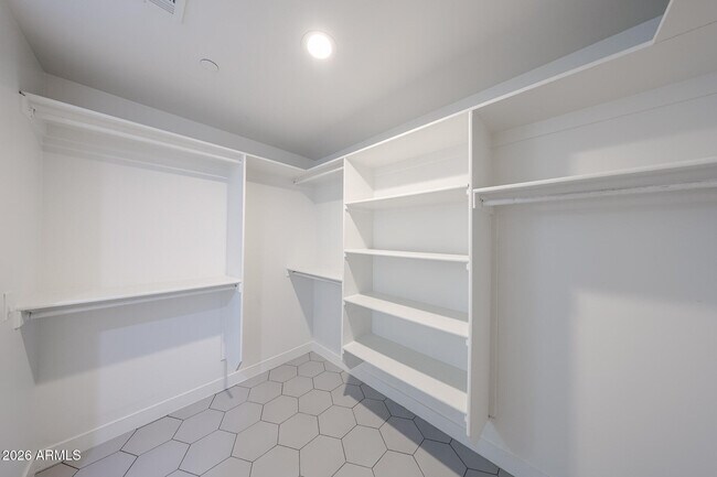 Building Photo - 2651 N 71st Pl
