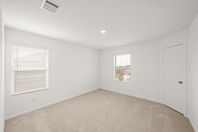 Building Photo - 1522 Windrose Bnd