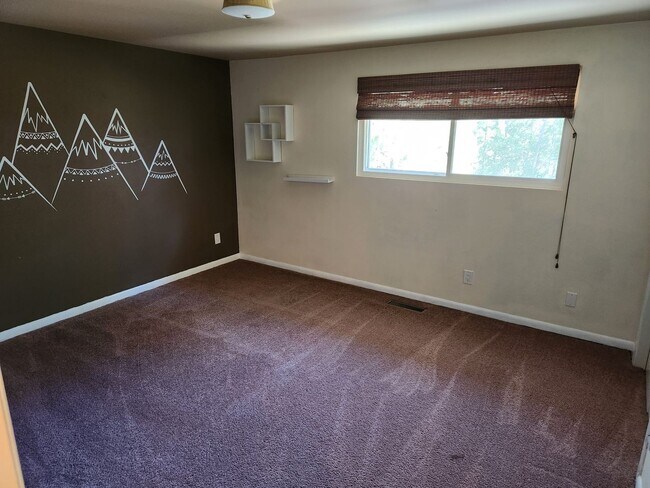 Building Photo - Awesome home in Paradise hills_Backing Buf...
