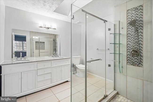 Building Photo - 13909 Lord Fairfax Pl