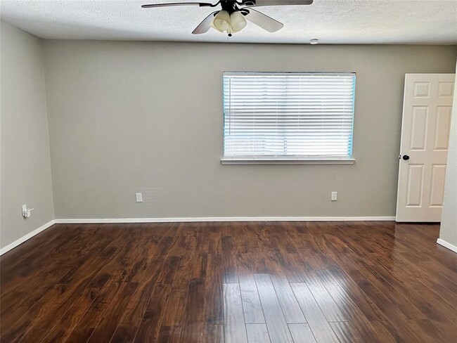 Building Photo - 2531 Orion Dr