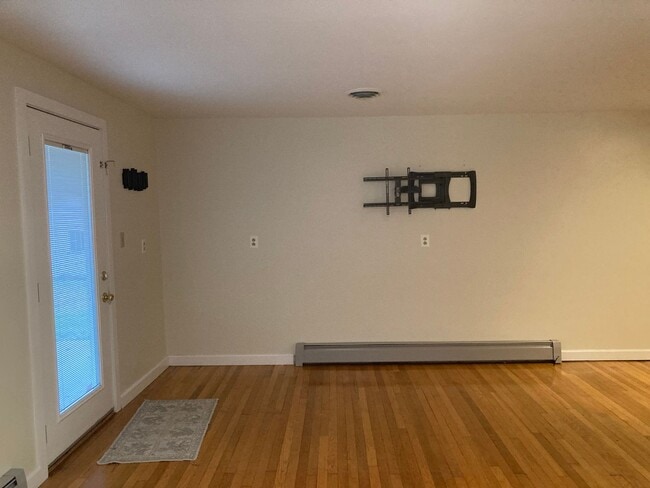 Building Photo - Cute 2 bedroom house in the countryside of Greencastle