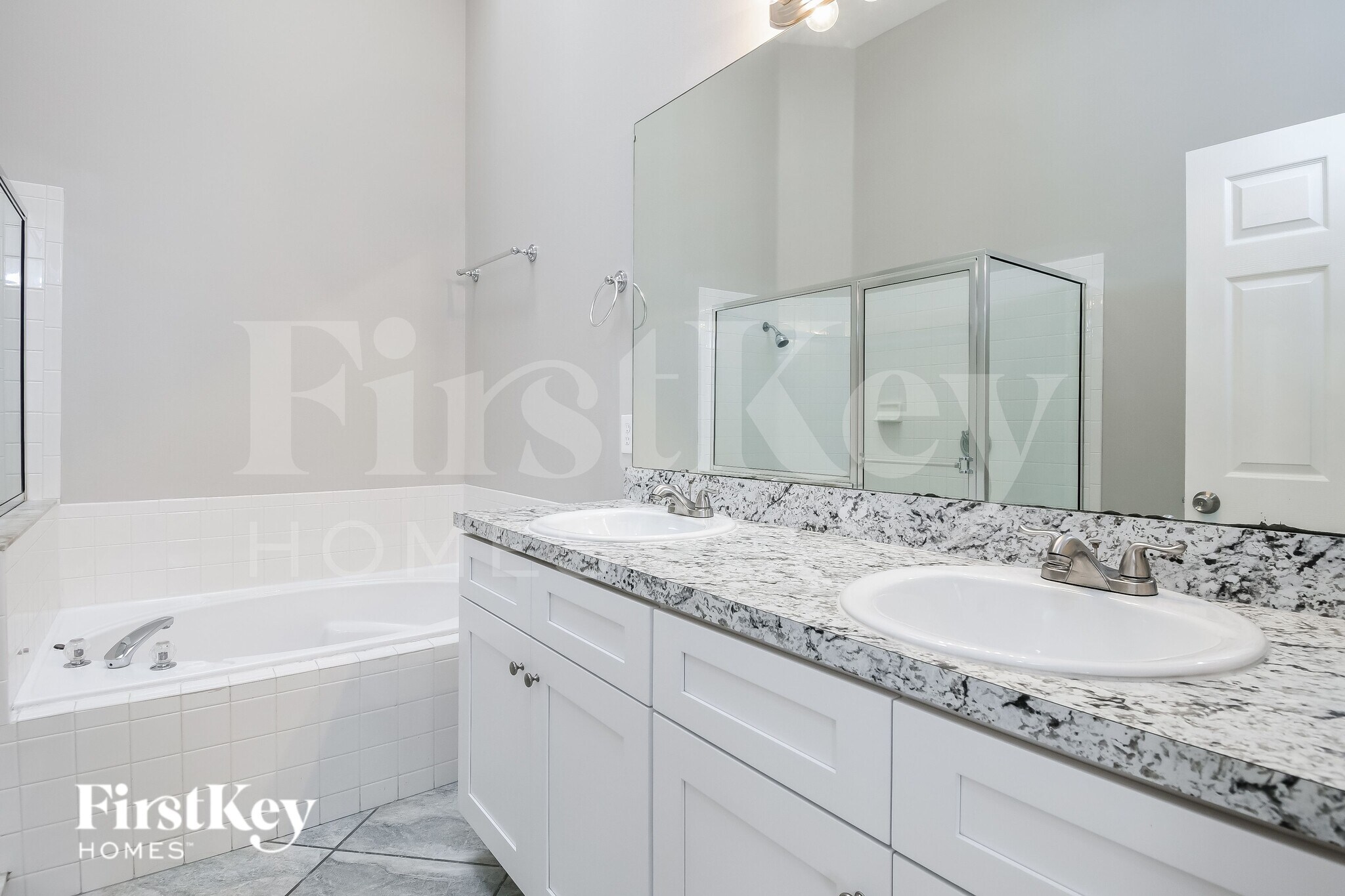 Building Photo - 13521 Fordwell Dr