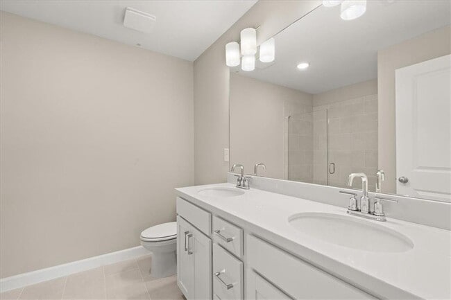 Building Photo - 4561 Moray Dr