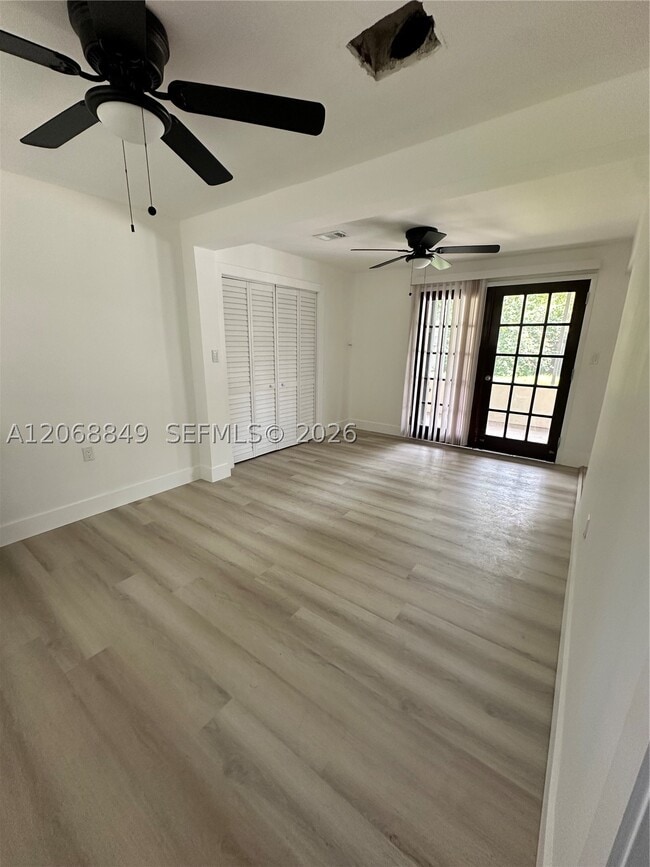 Building Photo - 3101 SW 102nd Ave