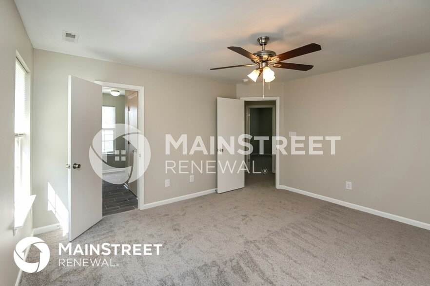 Building Photo - 395 Amhurst St SW