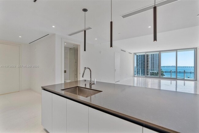 Building Photo - 300 Biscayne Blvd Way