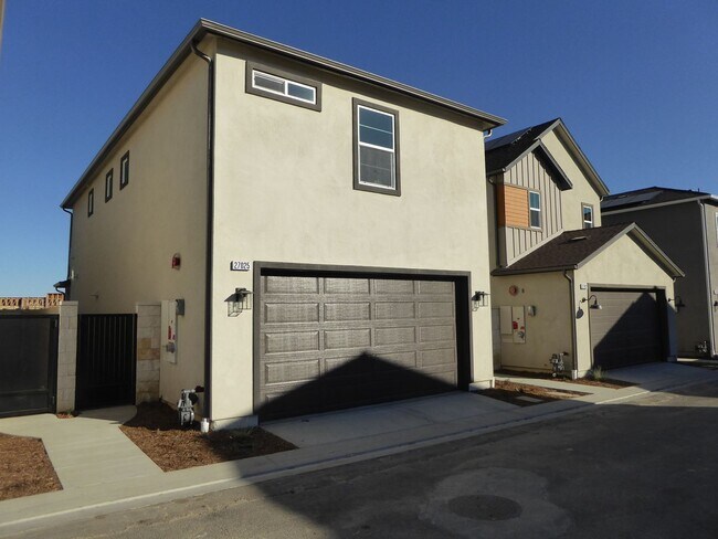 Building Photo - 27025 Trail View Ln.