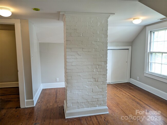 Building Photo - 134 Langtree Rd