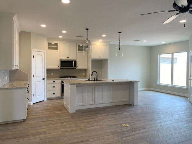 Building Photo - 1314 Solomon Ln