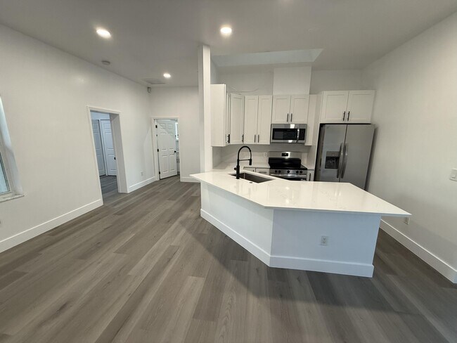 Building Photo - 11865 Ellison Wilson Rd