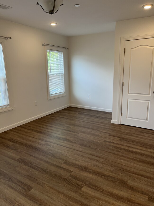 Main bedroom - 10 Ashland St