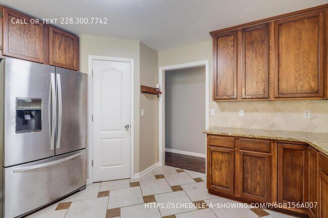 Building Photo - 14348 Atwood Cove