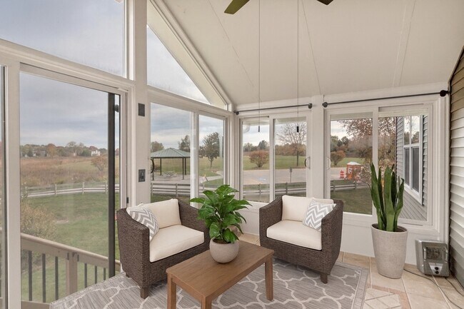 Building Photo - 2660 Harnish Dr