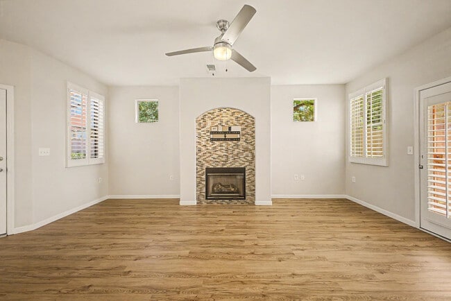 Building Photo - 3221 N 37th St