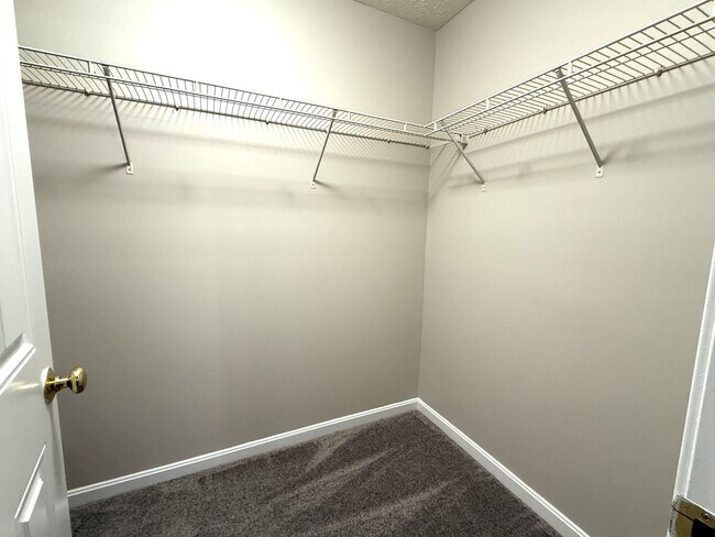 Building Photo - 3 Bedroom Home in the Village Wildwood Sub...