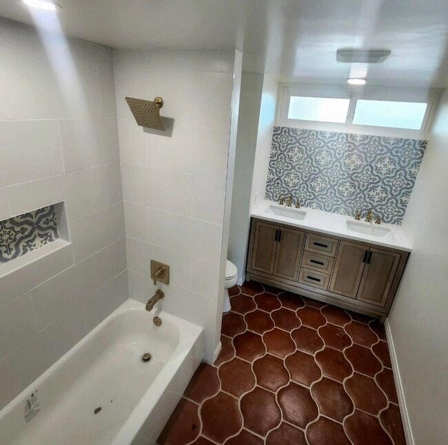 Building Photo - 6227 Lake Apopka Pl