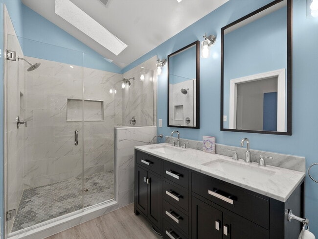 Building Photo - "Stunning 4-Bed Gem with Finished Basement...