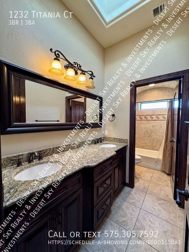 Building Photo - 1232 Titania Ct