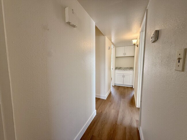 Building Photo - 15420 N 23rd Dr