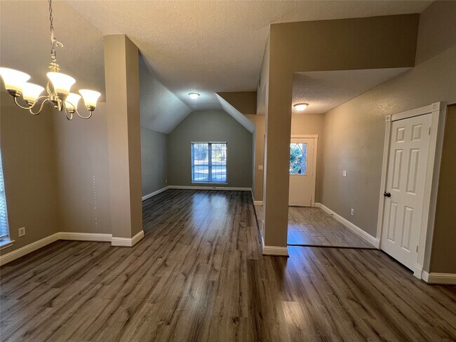 Building Photo - 187 Sandpebble Dr