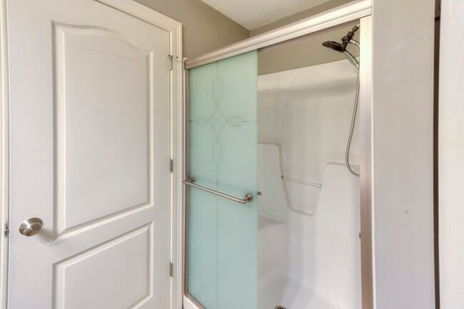 Building Photo - 38 Johnson St