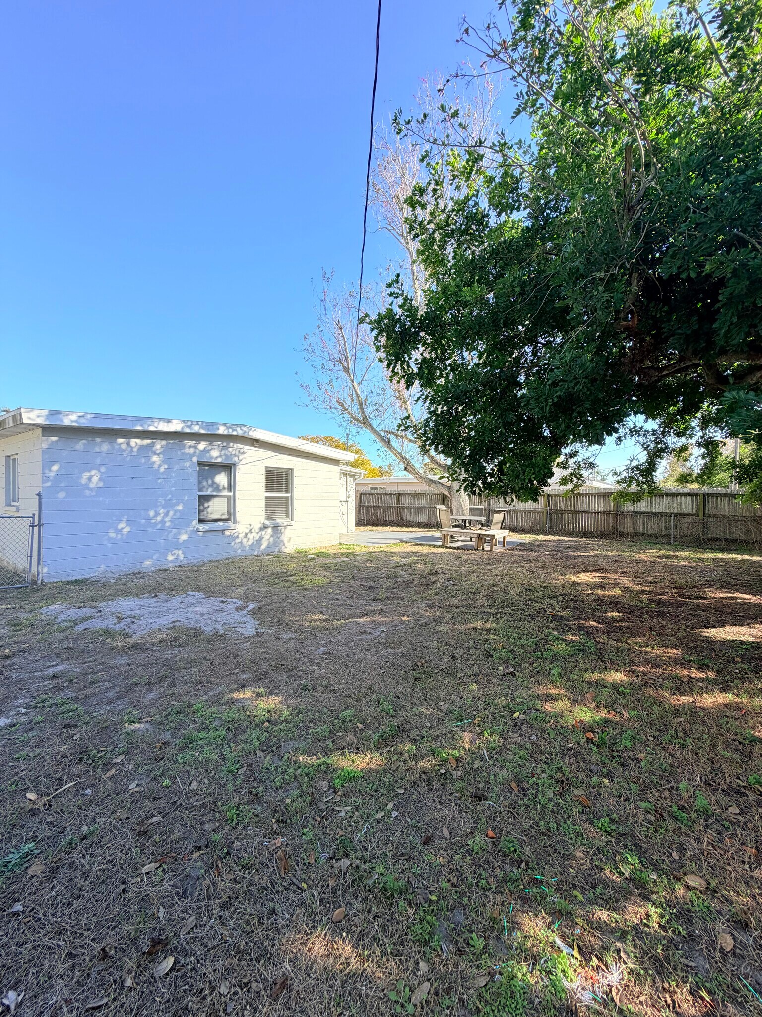 Building Photo - 1063 Lillian St