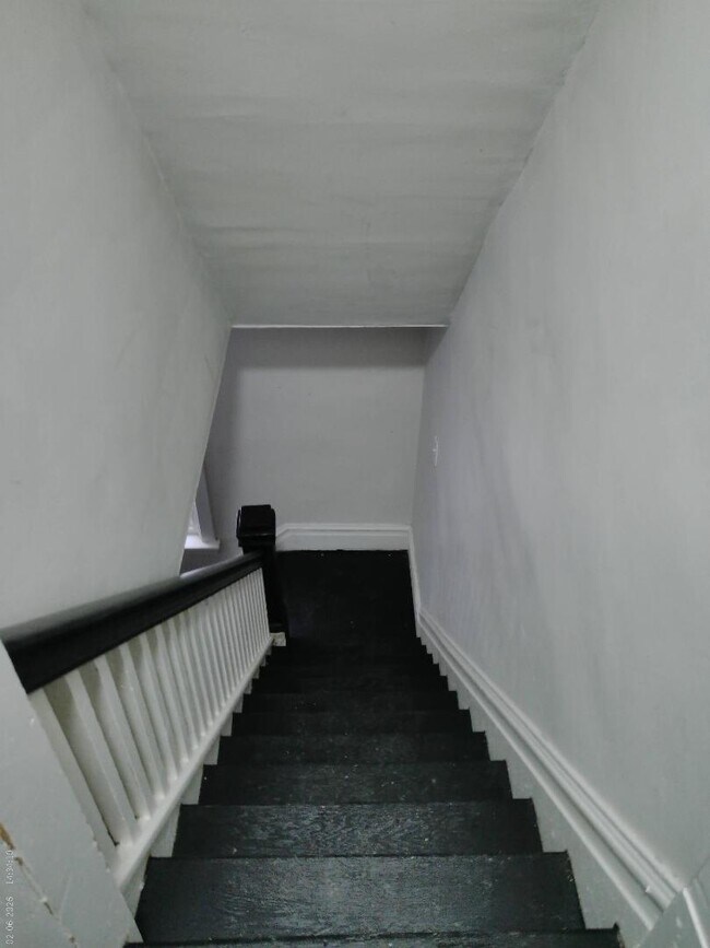 Building Photo - 2728 N 6th St