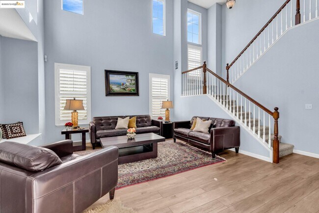 Building Photo - 1361 Tiffany Dr
