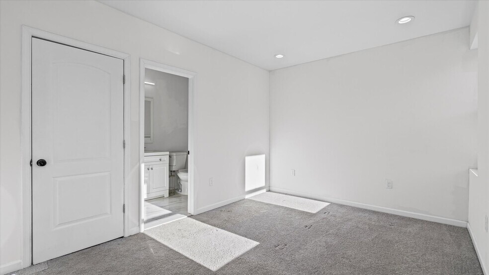 Building Photo - 2308 Druid Park Dr