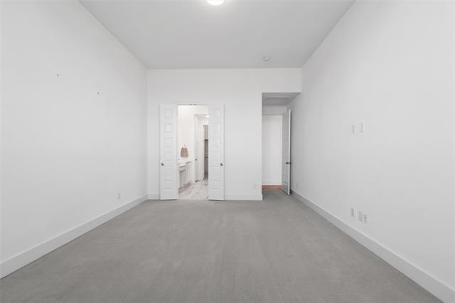 Building Photo - 4005 Crossroads Ct