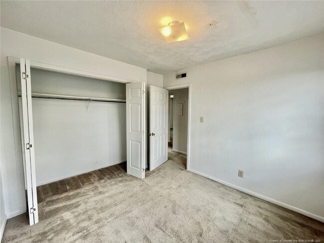 Building Photo - 307 Bradford Ave